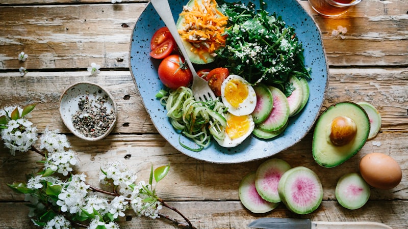 Fresh ingredients portioned for meal plan preparation